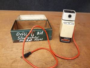 lot 878 image: Black and Decker Model 7980 Drill Bit Sharpener - Tested and Works