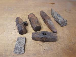 lot 886 image: Lot of Maul and Axe Heads