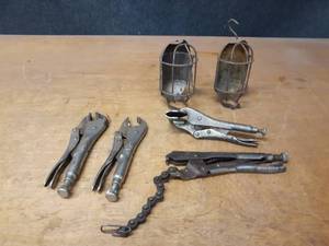 lot 900 image: Lot of (4) Vise-Grip Brand Locking Pliers