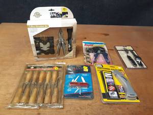 lot 914 image: Lot of New in Package Tools