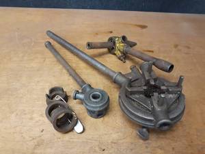 lot 918 image: Toledo Model 1-A Pipe Threader, REED Reamer and RIDGID Model 5-R Pipe Threader