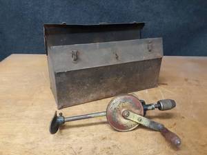 lot 937 image: Vintage DUNLAP Tool Box and DUNLAP Hand Drill