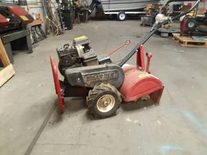 lot 706 image: Snapper 16.5 Rear Tine Tiller 5HP - Motor Pulls Over