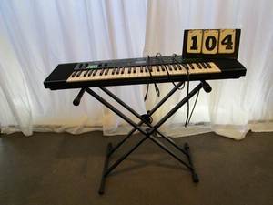 Yamaha DX27S Keyboard