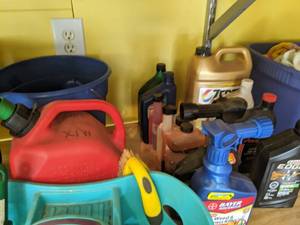 lot 74 image: Lot of Automotive, Gardening and Storage Supplies