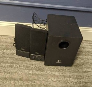 lot 122 image: Logitech Desktop SpeakersSubwoofer