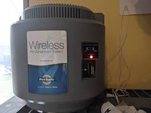lot 50 image: PetSafe Wireless Pet Containment System