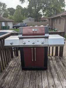 lot 222 image: Red 3-Burner Propane Gas Grill
