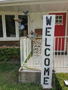 lot 219 image: Outdoor Decorations (Welcome Sign, Bird House, and Shepherds Hook)