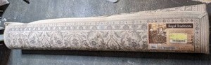 lot 162 image: Regal Traditions 5x8 Area Rug