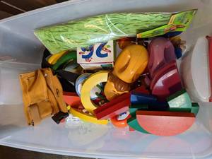 lot 166 image: Bin of Fun Kids Toys