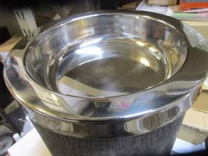 Rubbermaid Smoking Urn