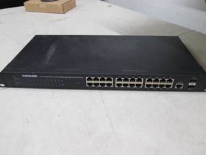 lot 46 image: intellinet 24-port gigabit ethernet...