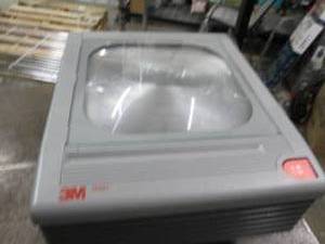 lot 130 image: 3m 9060 overhead projector powers o...
