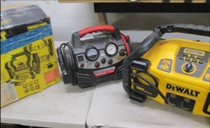 lot 146 image: 3 jump packs all untested ...