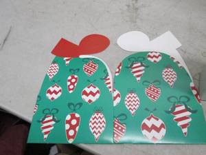 lot 205 image: joyin 24 pieces 3d christmas gift b...