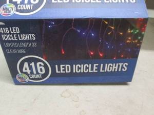 lot 211 image: 416 led icicle lights  lighted leng...