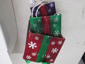 lot 218 image: joiedomi christmas light boxes deco...