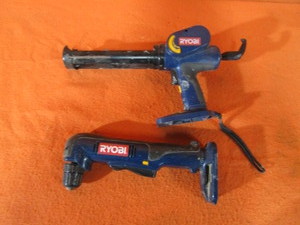 lot 33 image: Ryobi 18v Right Angle Drill & Caulk Gun