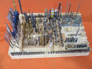 lot 44 image: Lot of Misc. Bits