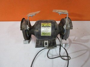 lot 54 image: Bench Grinder