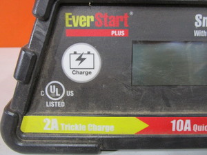 lot 59 image: Battery Charger