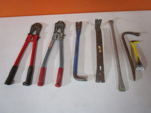 lot 65 image: Bolt Cutters & Pry Bars