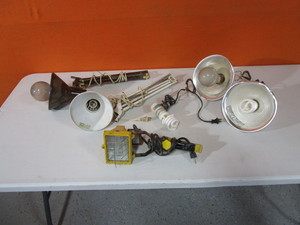 lot 73 image: Worklights