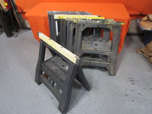 lot 85 image: (7) Sawhorses