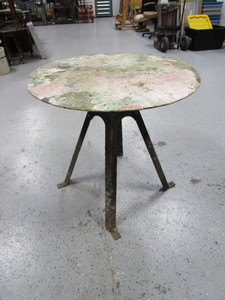 lot 89 image: Heavy Duty Shop Table wRotating Top 30 Diameter 30 Tall