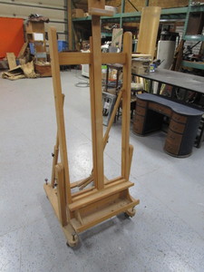 lot 123 image: Painting Easel