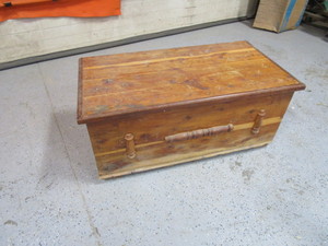 lot 138 image: Cedar Chest