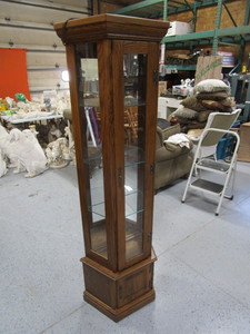 lot 150 image: Display Cabinet