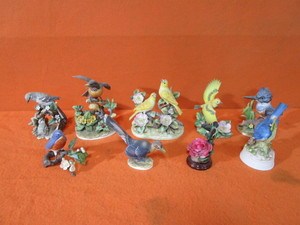 lot 161 image: Bird Figurines