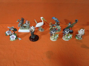 lot 162 image: Bird Figurines