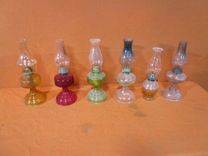 lot 181 image: Vintage Oil Lamps