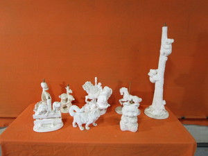 lot 214 image: Plaster Lamps
