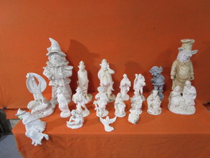 lot 216 image: Plaster Figurines
