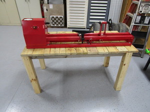 lot 1 image: (New) Wood Lathe & Bench