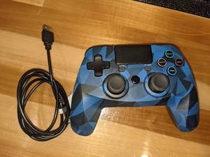 lot 278 image: Snakebyte Sony PS4 Gamepad Wireless Controller, Blue Camo