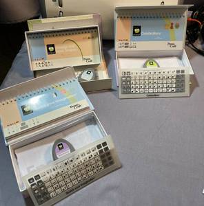 lot 67 image: CRICUT Personal Electronic Cutter Machine CRV001, 3 Extra Cartridges