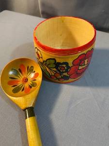 lot 201 image: Variety of Authentic Souvenirs from 1970s - USSR