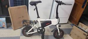 lot 251 image: GlareWheel EB-X5 Folding 36V Electric Bike - White