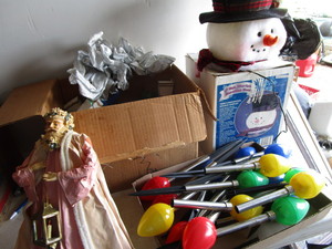 Tree topper, light bulb stakes, lig...