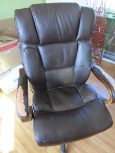 Broyhill executive chair, worn cond...