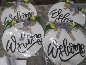 4 Welcome Hangers...