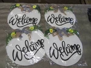 4 Welcome Hangers...