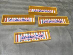 4 Dcor Items...