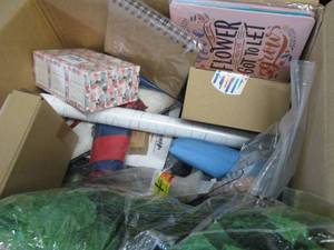 Box of Assorted Dcor & Misc...