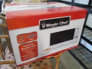 Magic Chef 1.3 cu ft 1000 Watt Micr...